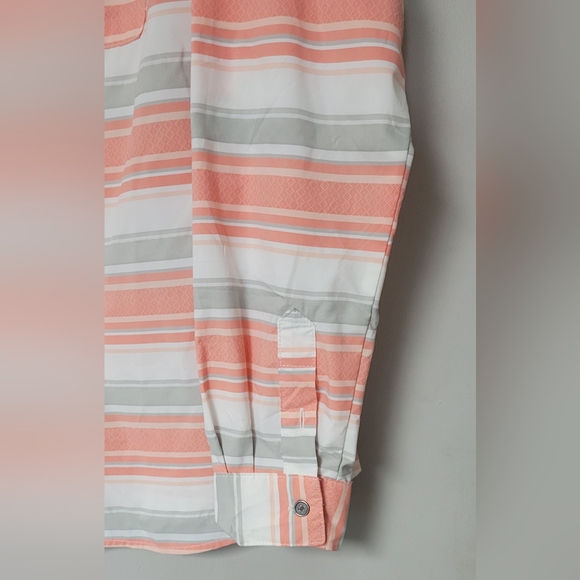 Women's Columbia  Striped Shirt button-down  Peach and White Size Medium - Picture 6 of 7